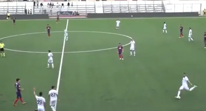 Куриоз в Италия - той искаше да действа феърплей, но вкара красив гол (ВИДЕО) - dsport.bg