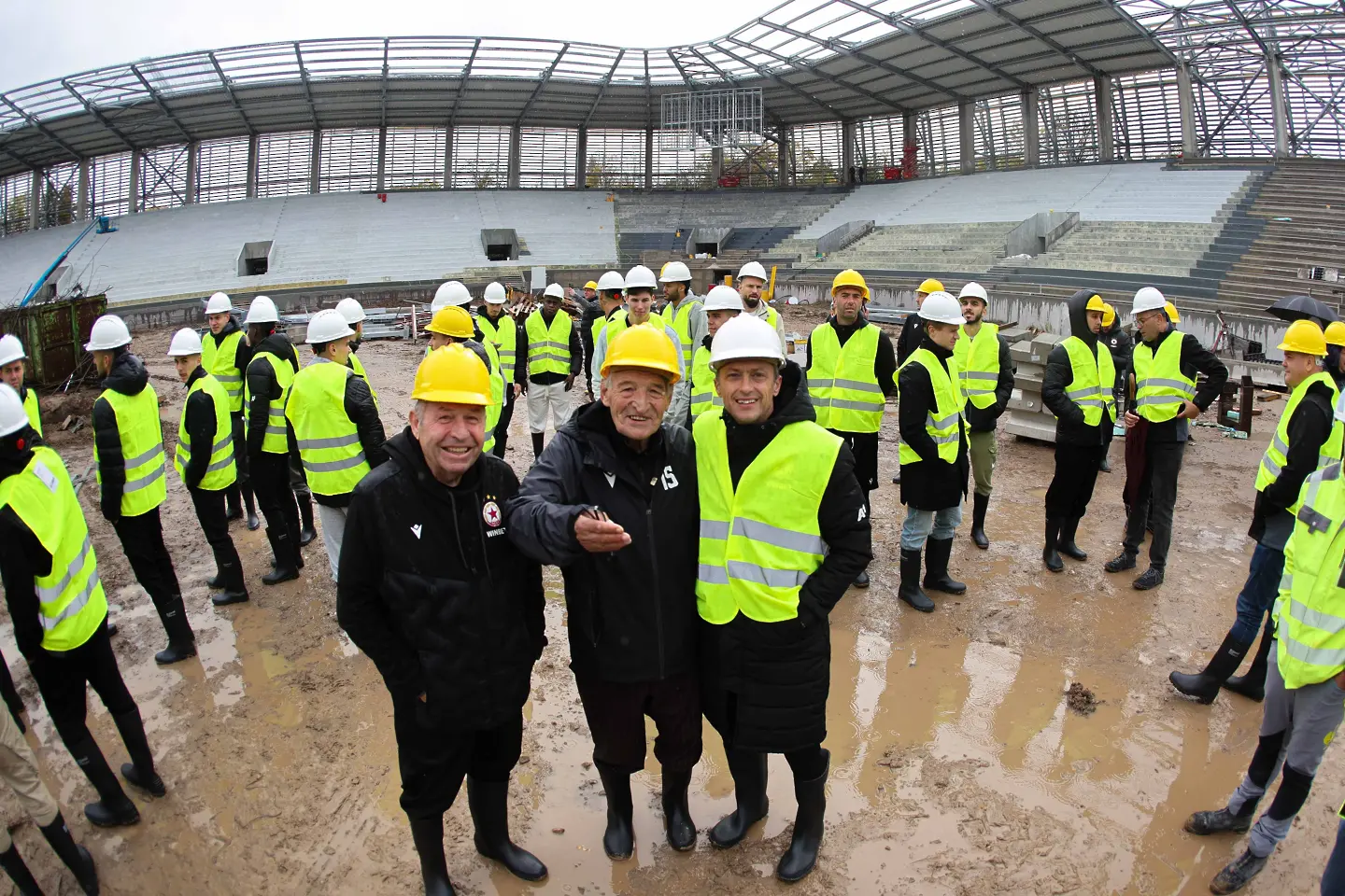 Бай Добри, Димитър Пенев и Христо Янев на стадион &quot;Българска армия&quot; / cska.bg 