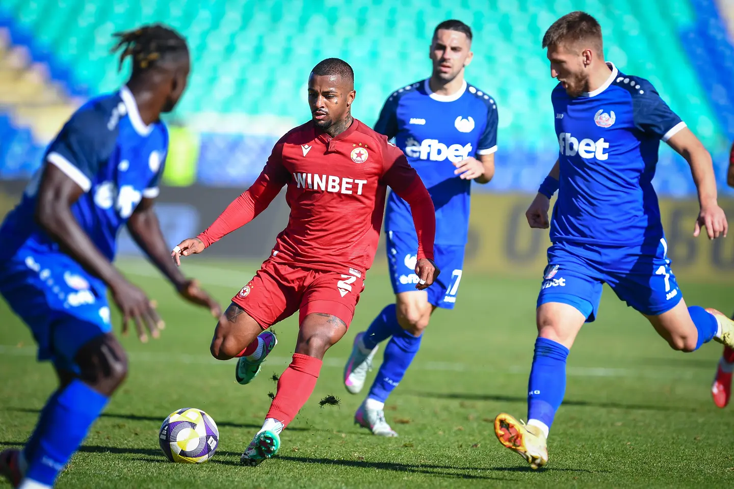 Пастор / startphoto.bg