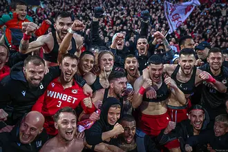 „Армейците“ куфеят в съблекалнята (ВИДЕО)