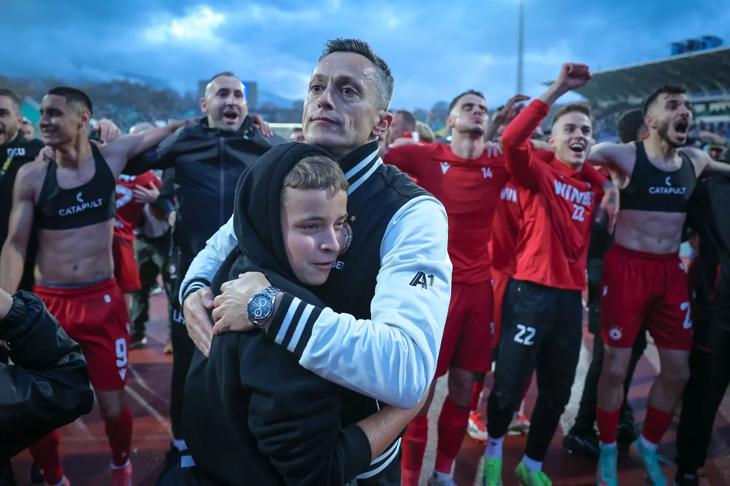 Радостта на играчите на ЦСКА след успеха над Левски (ГАЛЕРИЯ)