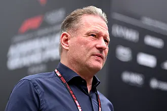 Йос Верстапен: Щях да се застъпя за себе си, ако бях Оскар Пиастри