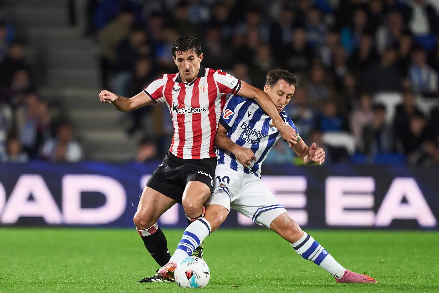 Дани Вивиан и Микел Оярсабал, Реал Сосиедад - Атлетик Билбао / Getty Images