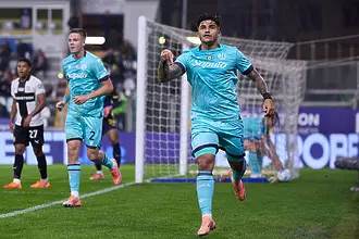 Ударното начало за Парма бе опропастено от червен картон за радост на Болоня