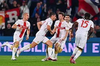 Дженоа разкара Виейра и „роди“ драматично   