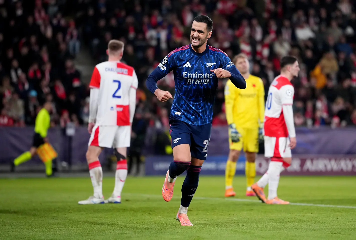 Микел Мерино, Славия Прага - Арсенал / Getty Images