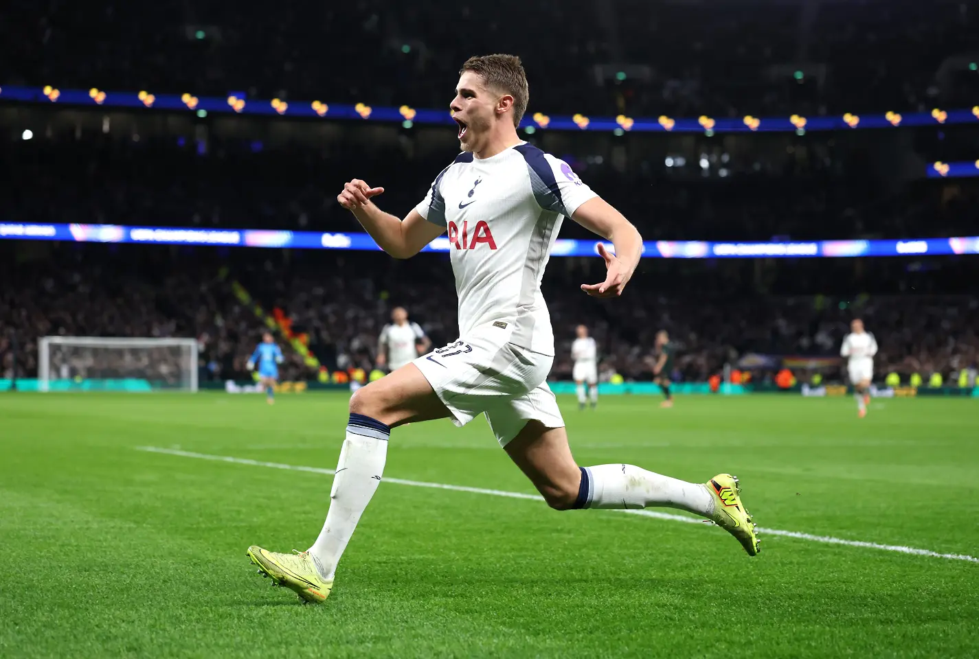 Мики ван де Вен / Getty Images