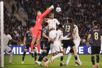 На живо: Принудителна смяна в Челси след 4 минути игра срещу Карабах