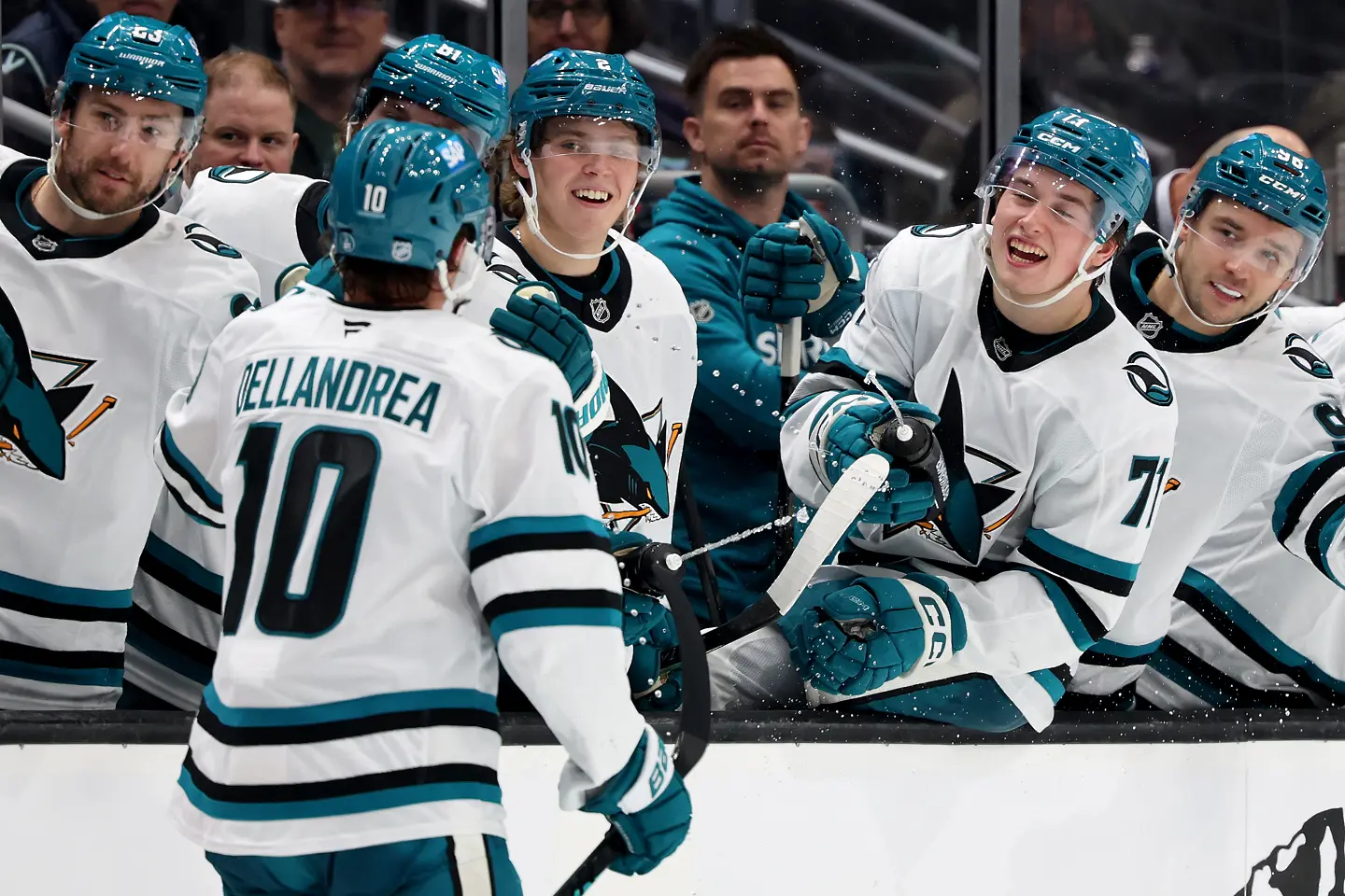 Сан Хосе с ключова победа срещу Уинипег