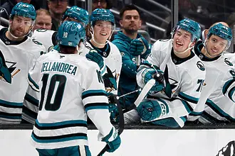 Сан Хосе с ключова победа срещу Уинипег