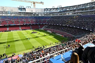 Легендарният „Камп Ноу“ отвори врати - Барселона се завърна у дома (СНИМКИ)