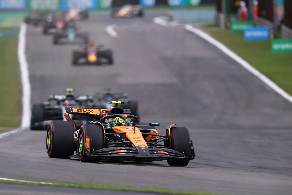 Пълна победа за Норис и пълен провал за Пиастри на спринта в Бразилия