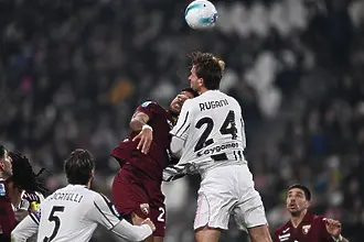 Торино не се даде на Ювентус, градското дерби се оказа препъникамък за Спалети 