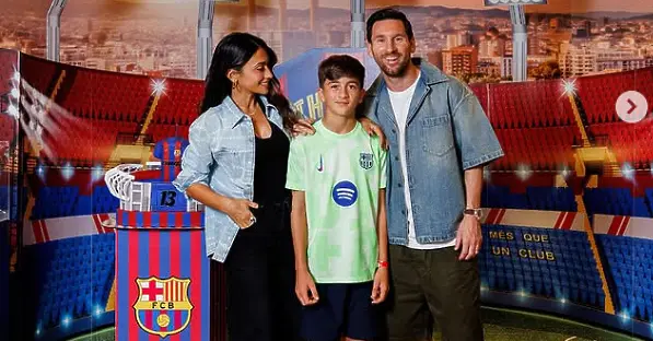 Семейство Меси трогна феновете на Барселона