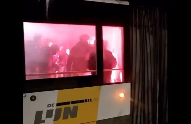 Фенове на Барселона подпалиха автобус в Брюж (ВИДЕО) - dsport.bg