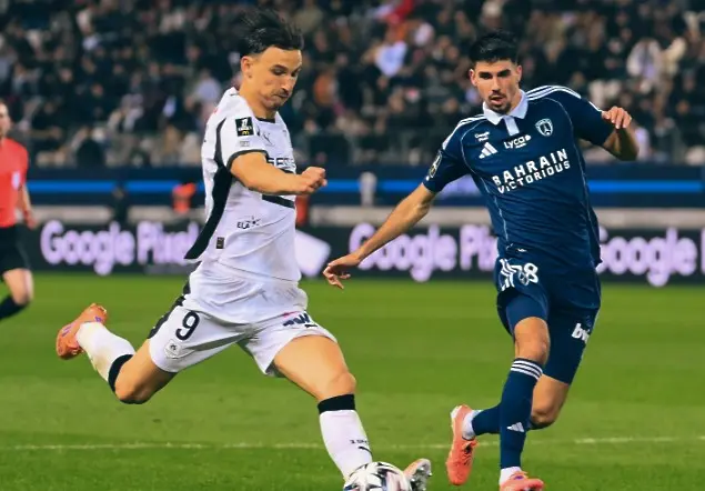 ФК Париж пропусна куп положения и бе наказан от Рен