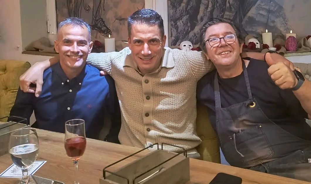 Хулио Веласкес, шеф Борис Петров, Хосе Антонио Морга Сото / Facebook.com/Boris Petrov