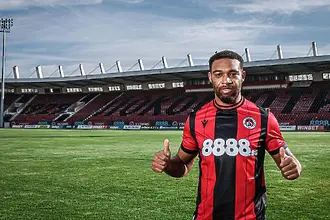 Локомотив София представи бивш футболист на Ливърпул (ВИДЕО)