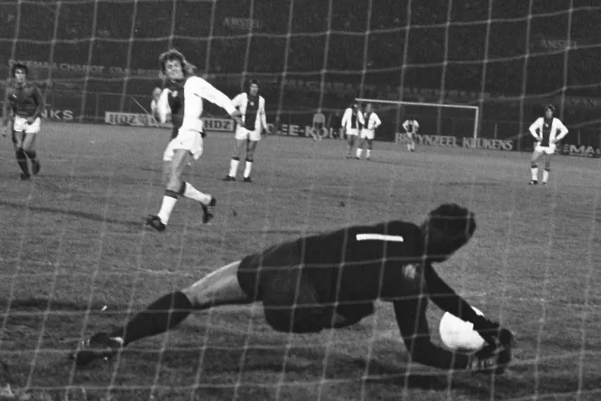 Стоян Йорданов срещу Аякс / facebook.com/cskasofiaofficial