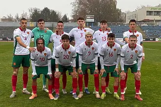 България U19 даде всичко, но картоните натежаха - чакаме други мачове