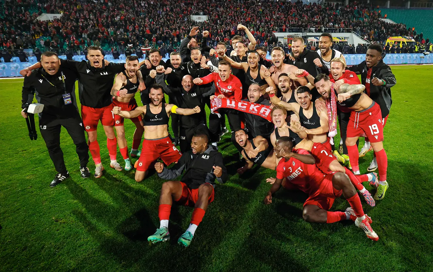 ЦСКА празнува победата в дербито срещу Левски / startphoto.bg 
