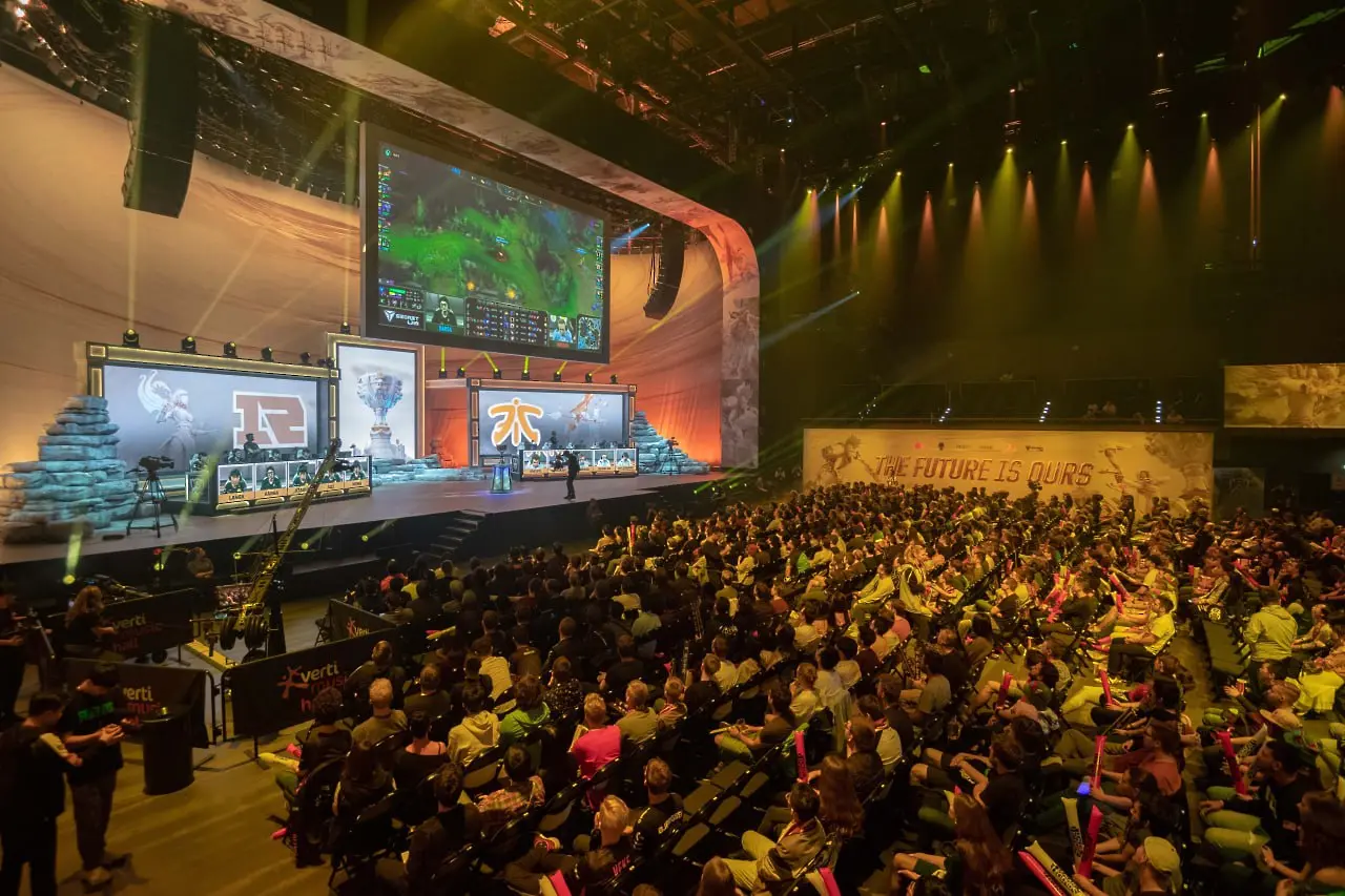 Календарът в eSports остава вълнуващ и през ноември