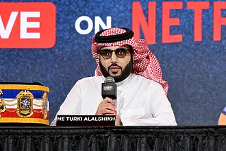 Силният човек в бокса с унищожителна прогноза за Джошуа - Пол