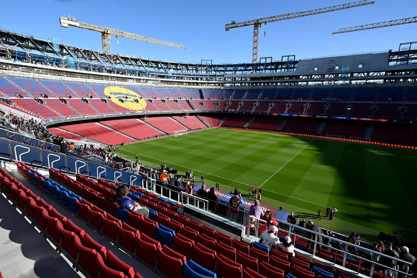 Камп Ноу / Getty Images