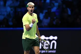 Карлос Алкарас стартира финалите в Торино с успех над Де Минор