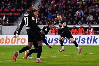 Пиратите със седма поредна загуба