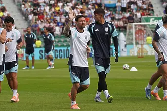 Меси докосва велик рекорд на Пушкаш