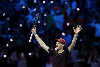 Синер пречупи Алкарас на родна земя и отново е кралят на Финалите в ATP