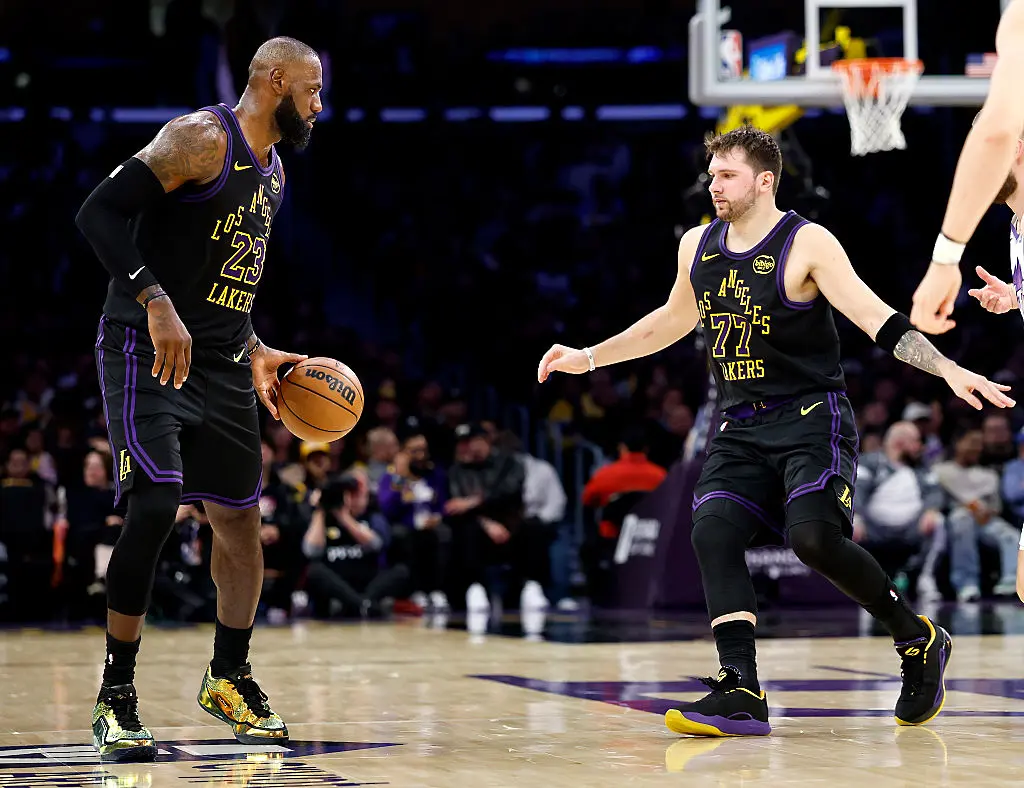 Леброн Джеймс и Лука Дончич / Getty Images 