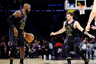 Леброн се завърна – Лейкърс с най-резултатен мач този сезон (ВИДЕО)