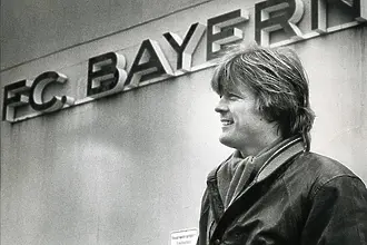 Полузащитникът, който игра в два мача, в две държави, в един ден