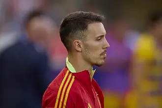 Барселона опипва почвата около испански национал 