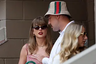 Разкрити са подробности за сватбата на годината: вместо интимно тържество – голяма луксозна сватба