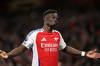 Арсенал опакова коледния подарък за феновете си