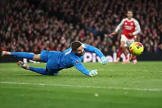 Вратарят на Тотнъм се извини на феновете след срама срещу Арсенал