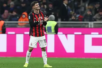 Голмайсторът на Милан виси за мача с Лацио 