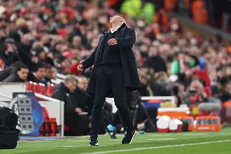 ПСВ заби четири шамара на Ливърпул на „Анфийлд“