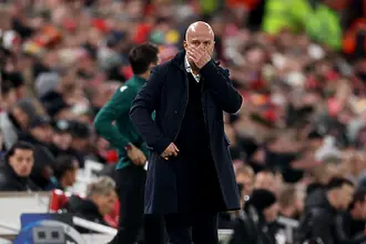 Арне Слот има една седмица да спаси поста си в Ливърпул