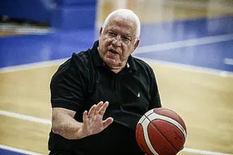 Пини Гершон към българските национали: Излезте на терена, забавлявайте се с играта, която осмисля живота ви