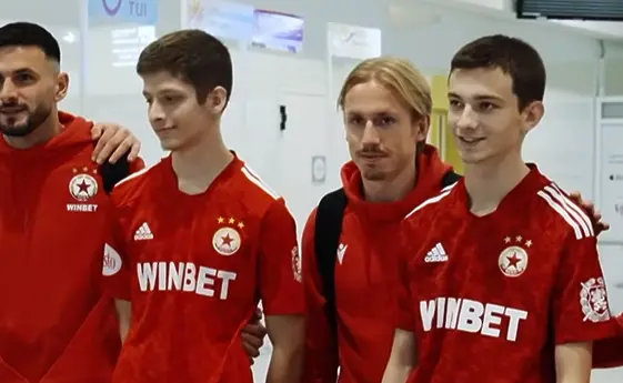 ЦСКА се зарадва на топло посрещане във Варна (ВИДЕО)