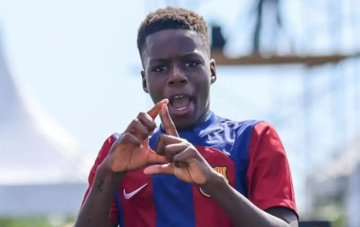 11-годишен голмайстор на Барселона подписа договор със световен гигант