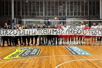 ЦСКА триумфира във Варна и подкрепи Любо Пенев