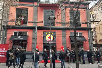 Джони Велинов и Димитър Пенев прерязаха лентата на новия магазин на ЦСКА (ВИДЕО)