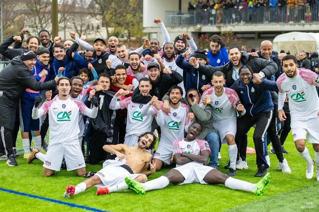 ФК Сен Сир Кольонж о мон д'ор / Facebook.com/ F.C. St Cyr Collonges Au Mont d'Or