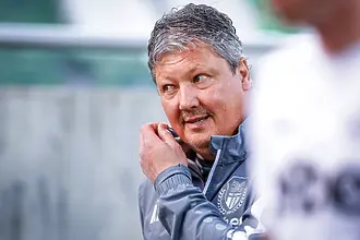 Валери Божинов с призив за подкрепа към Любо Пенев