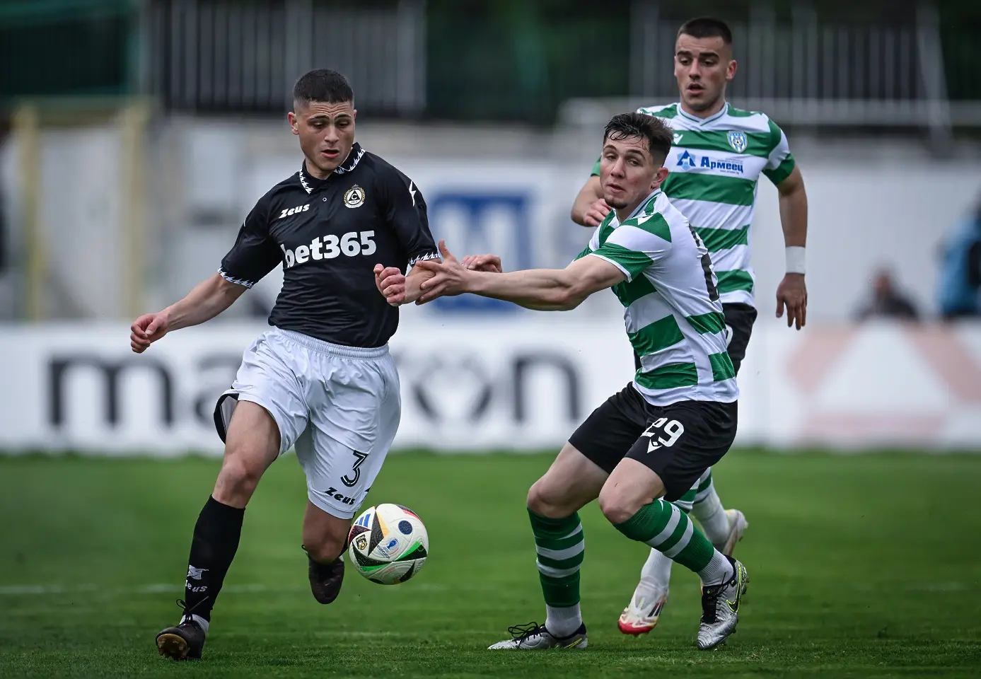 Ертан Томбак, Берк Бейхан / startphoto.bg